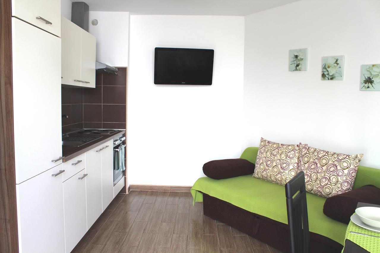 Apartment Maja Đảo Krk Ngoại thất bức ảnh